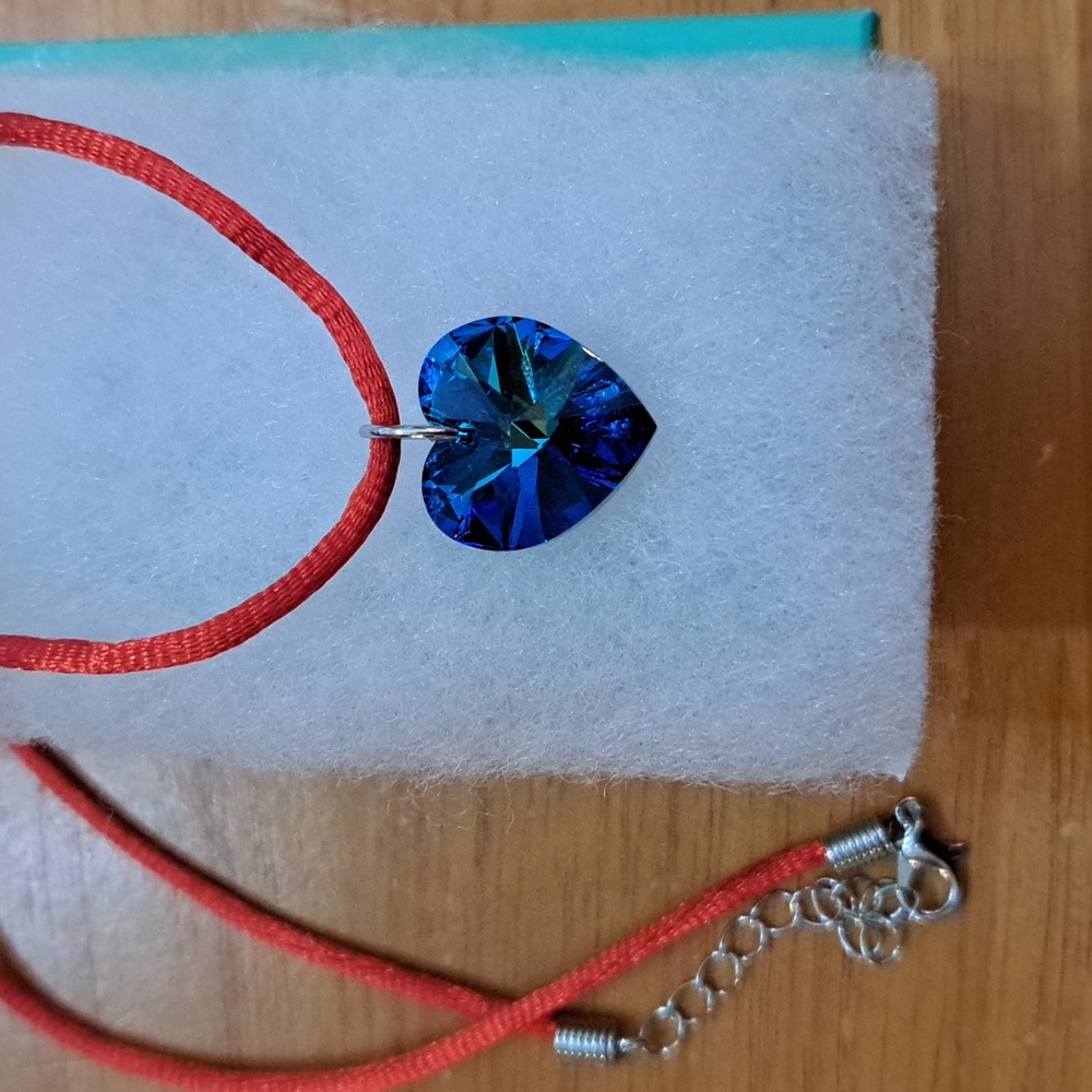 Summer Seashell Crystal Heart Necklace - Picture 5 of 6